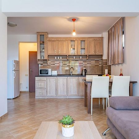 Apartments Svetlana Τίβατ Εξωτερικό φωτογραφία