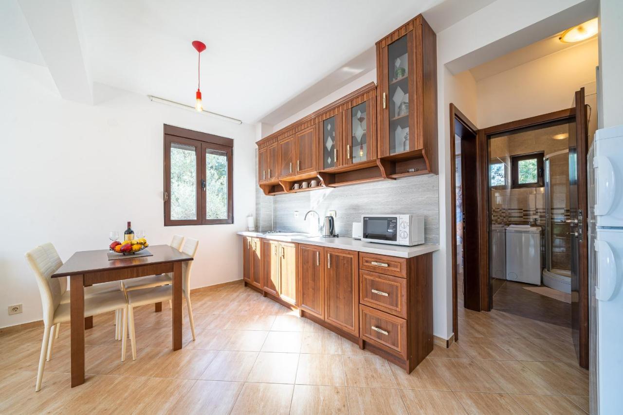 Apartments Svetlana Τίβατ Εξωτερικό φωτογραφία