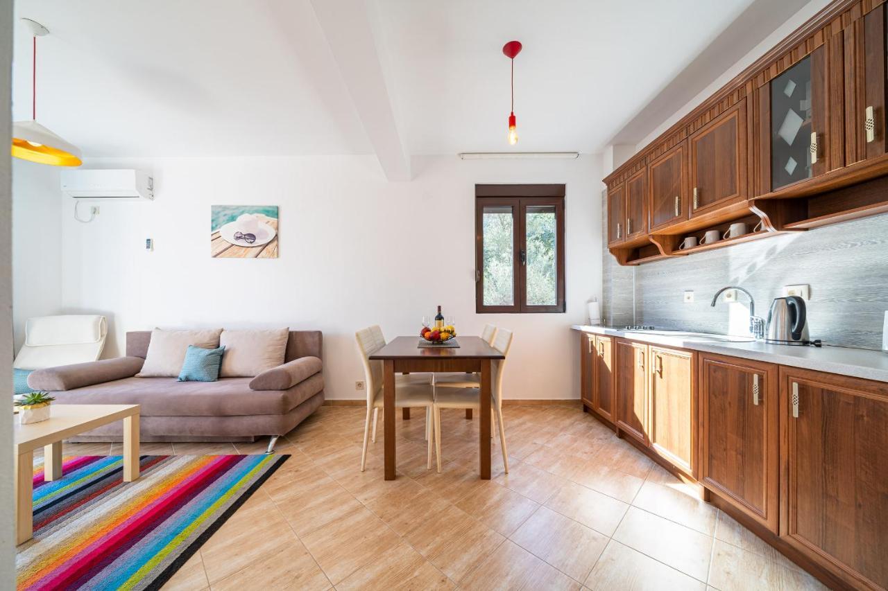 Apartments Svetlana Τίβατ Εξωτερικό φωτογραφία