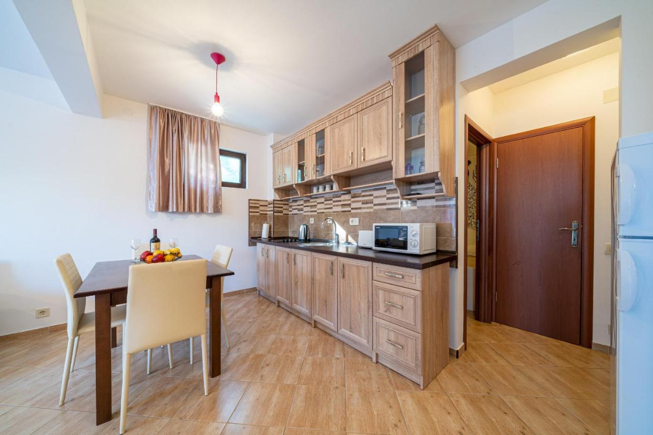 Apartments Svetlana Τίβατ Εξωτερικό φωτογραφία