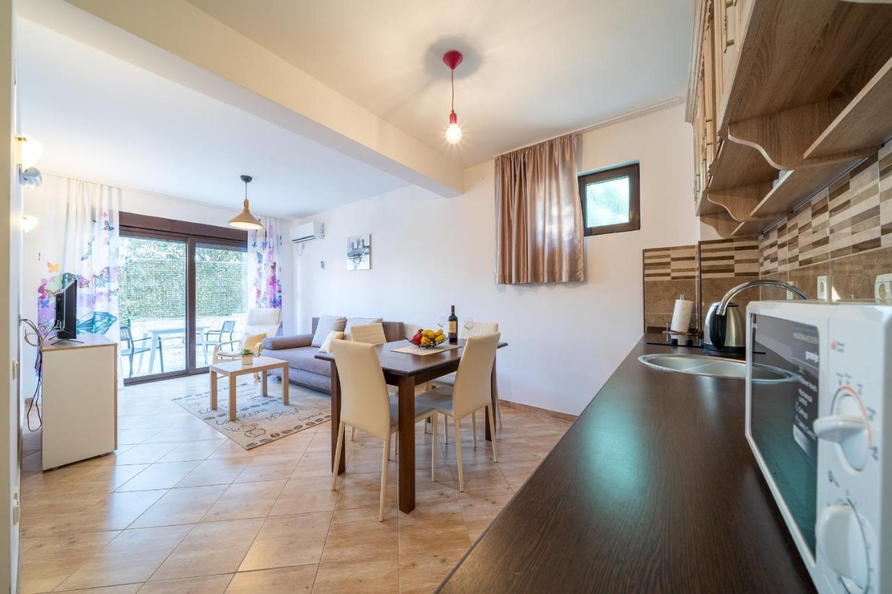 Apartments Svetlana Τίβατ Εξωτερικό φωτογραφία