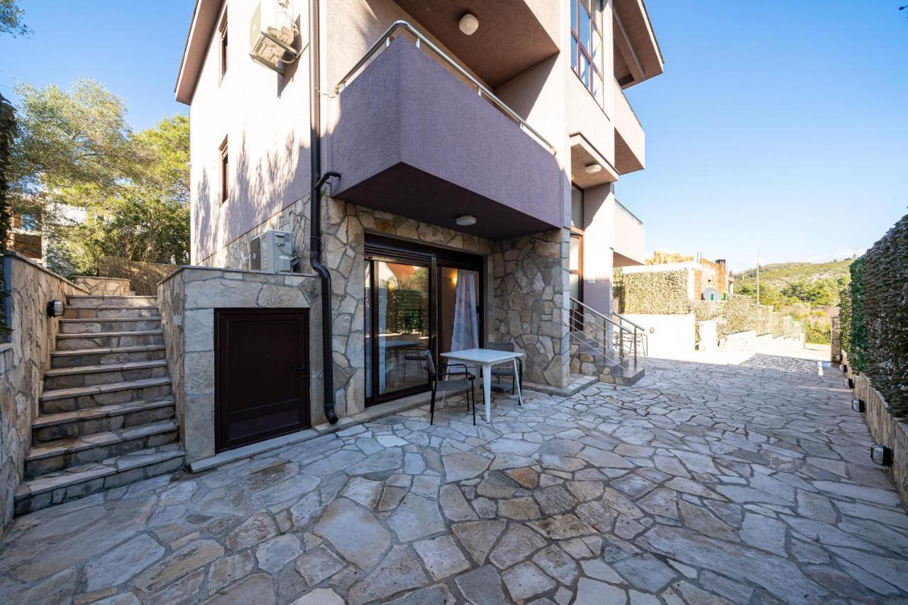 Apartments Svetlana Τίβατ Εξωτερικό φωτογραφία