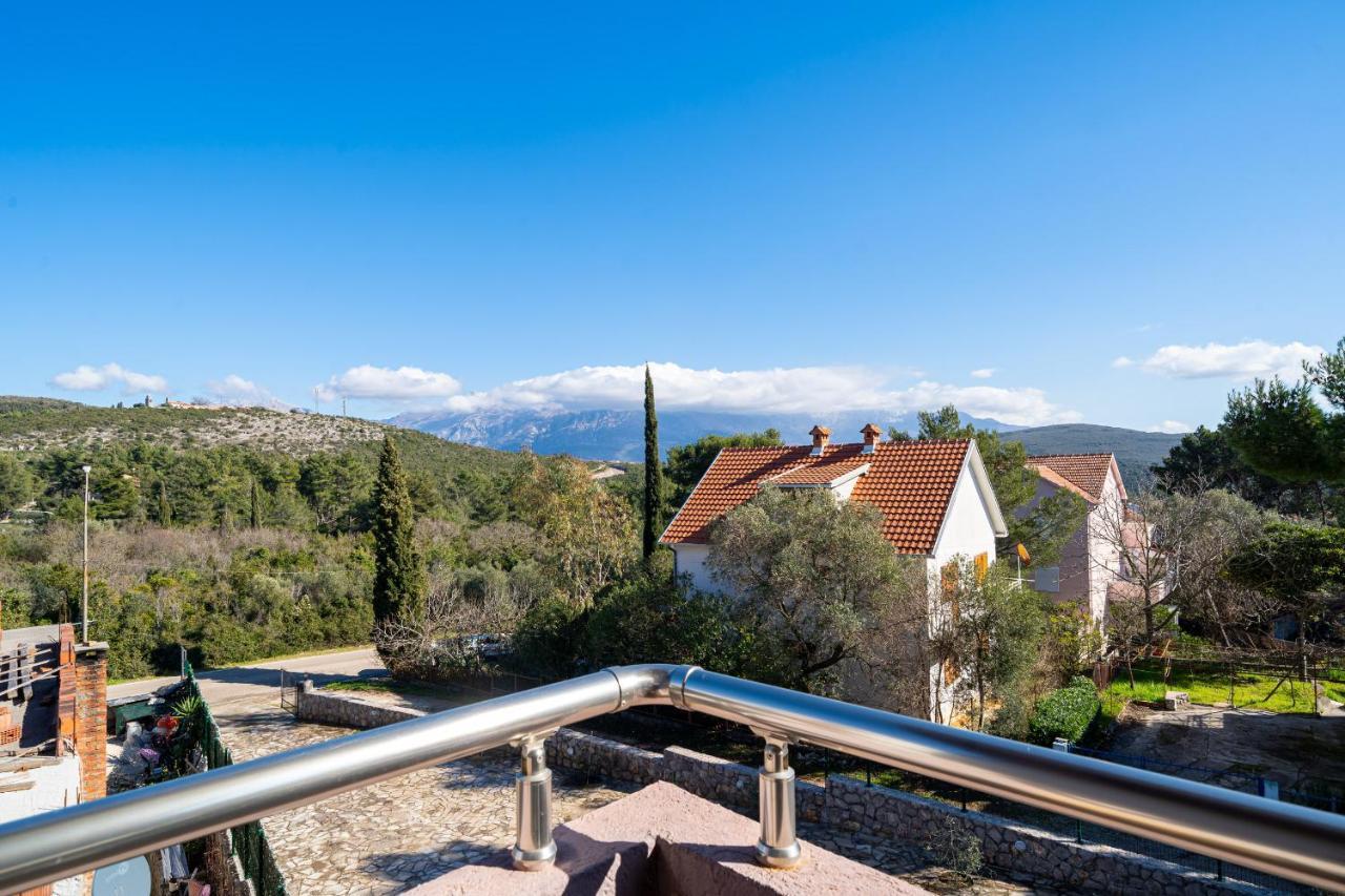 Apartments Svetlana Τίβατ Εξωτερικό φωτογραφία