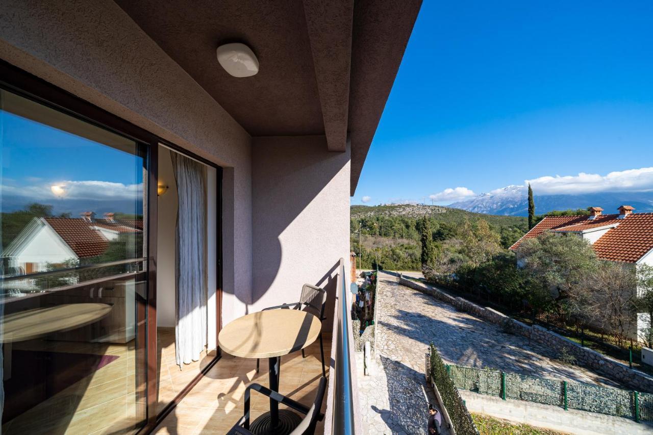Apartments Svetlana Τίβατ Εξωτερικό φωτογραφία