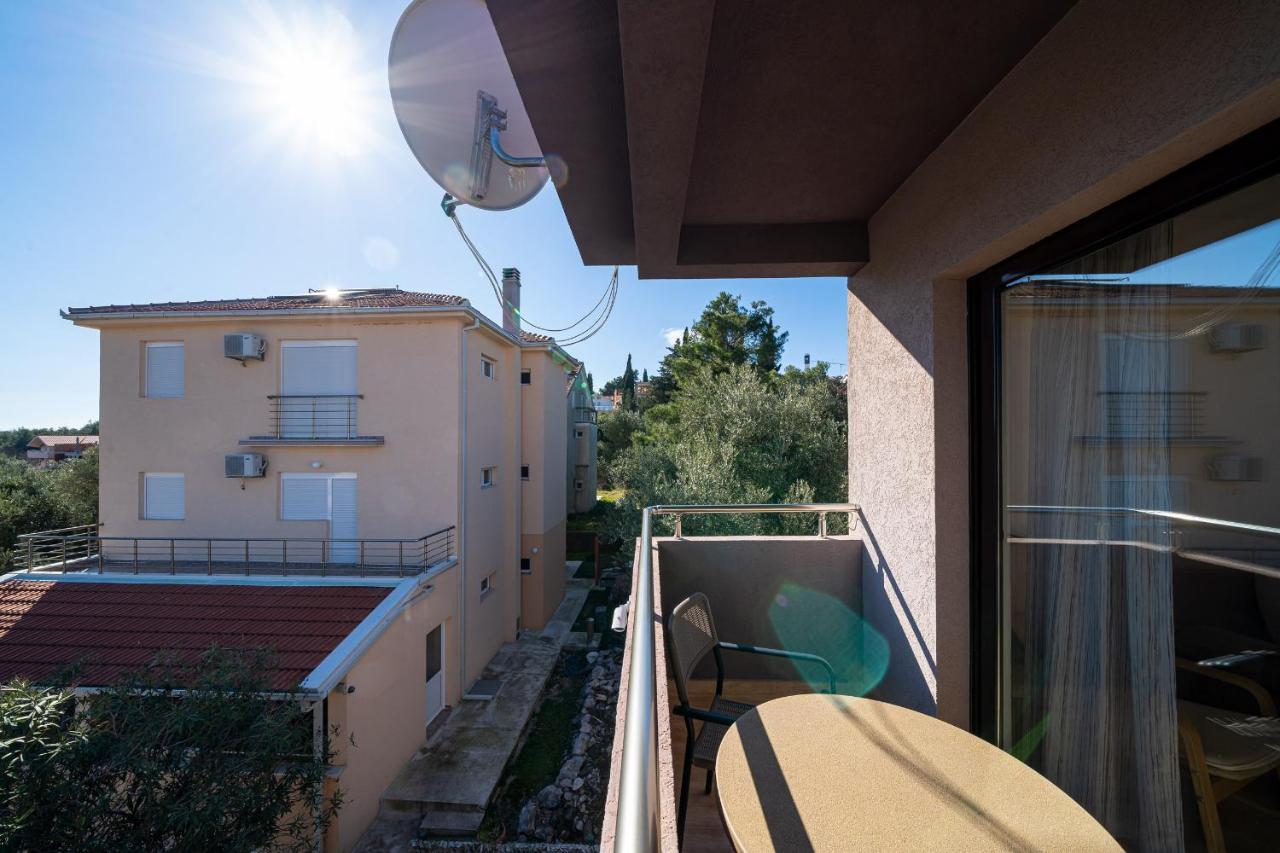 Apartments Svetlana Τίβατ Εξωτερικό φωτογραφία
